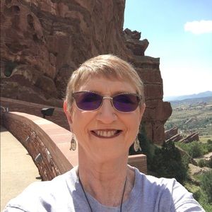 Meet your Posher, Vicki